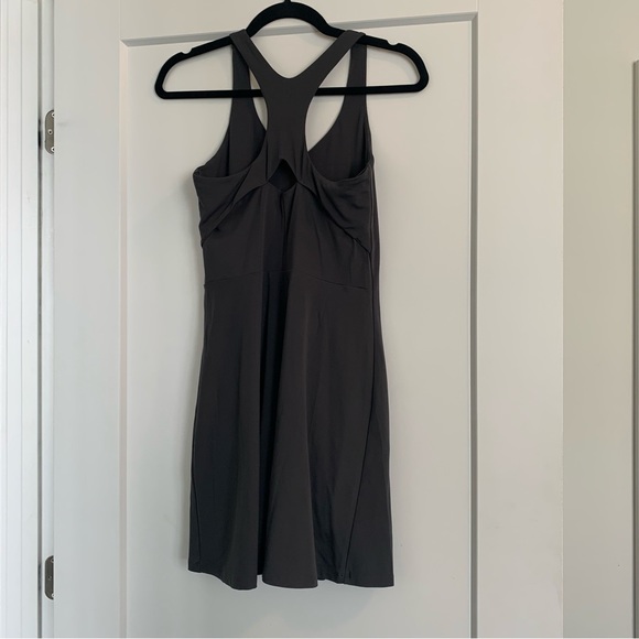 Girlfriend Collective Lola Dress - Picture 2 of 3